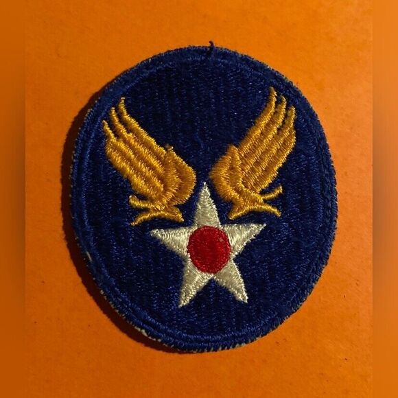 Vintage US WW2 Army Air Force Patch Gold Wings - Picture 1 of 1